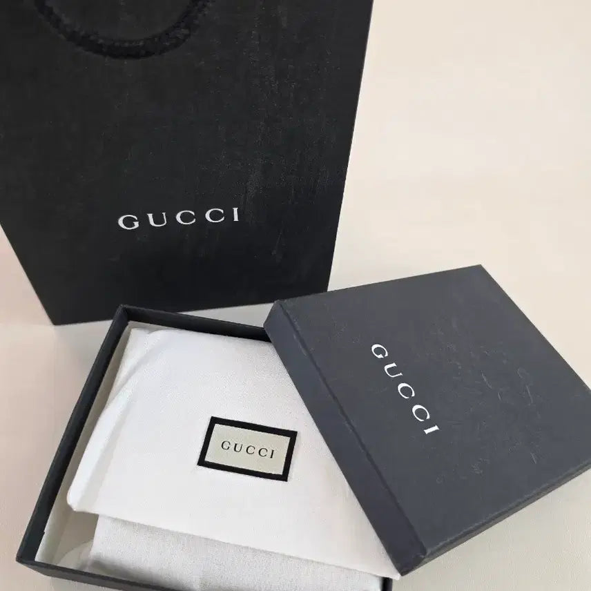 [BUNJANG] Gucci Women's Bi-fold Wallet / 구찌여성반지갑(새상품)