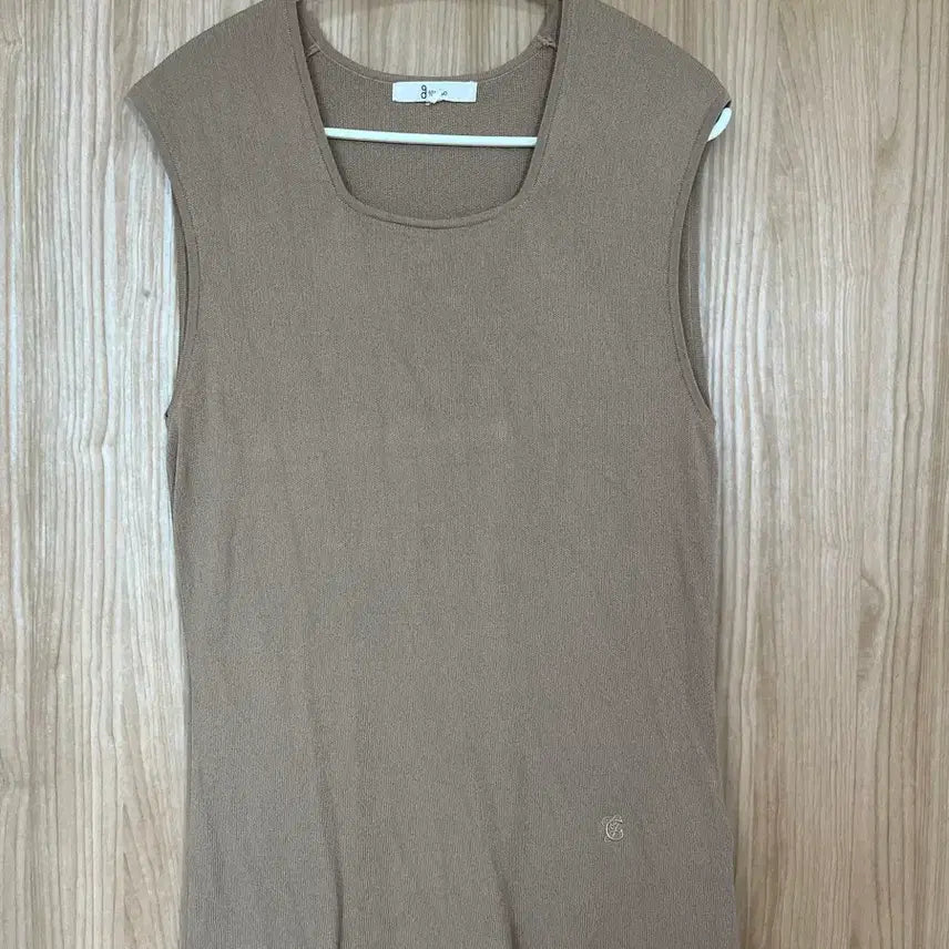 [BUNJANG] G Studio Sleeveless Knit Top Beige / 지 스튜디오 민소매 니트 77 베이지