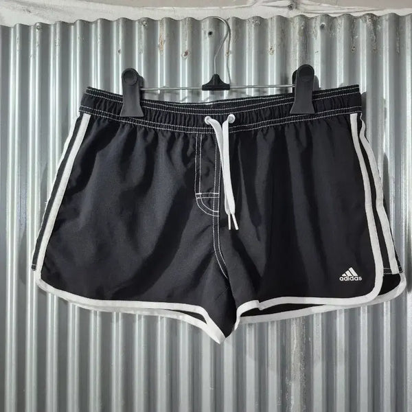 [BUNJANG] Adidas Women's 3-Stripes Short Pants Black / 90 아디다스 여성 숏팬츠 블랙