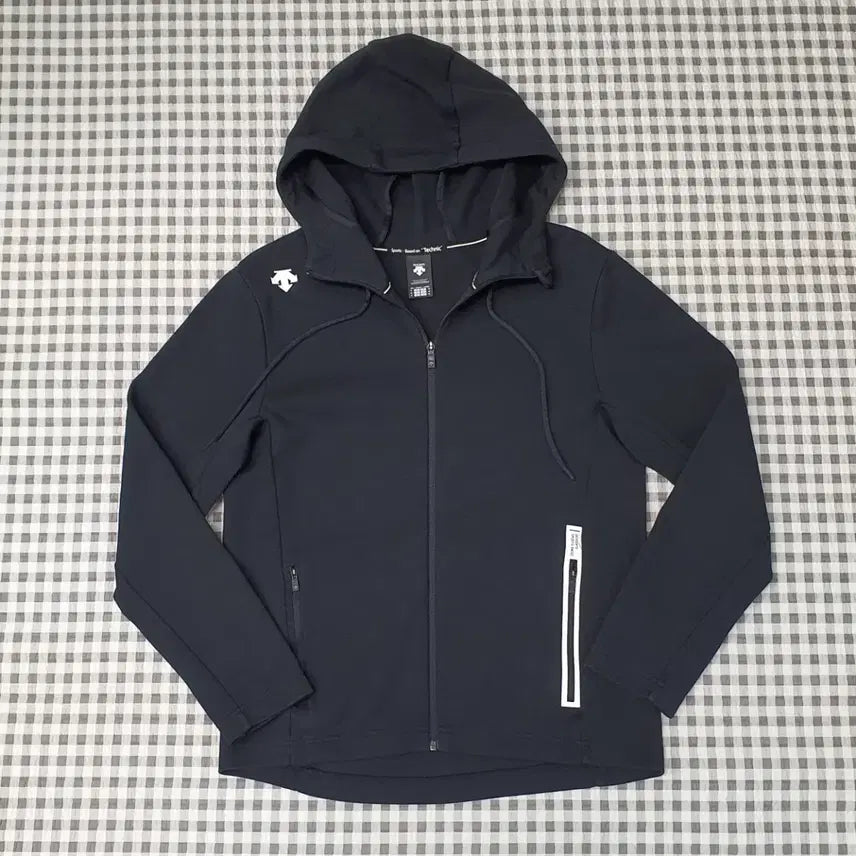 [BUNJANG] Descente Transitional Hooded Zip-Up Jacket (Men's 95) / 데상트 간절기 후드집업 자켓 남자95