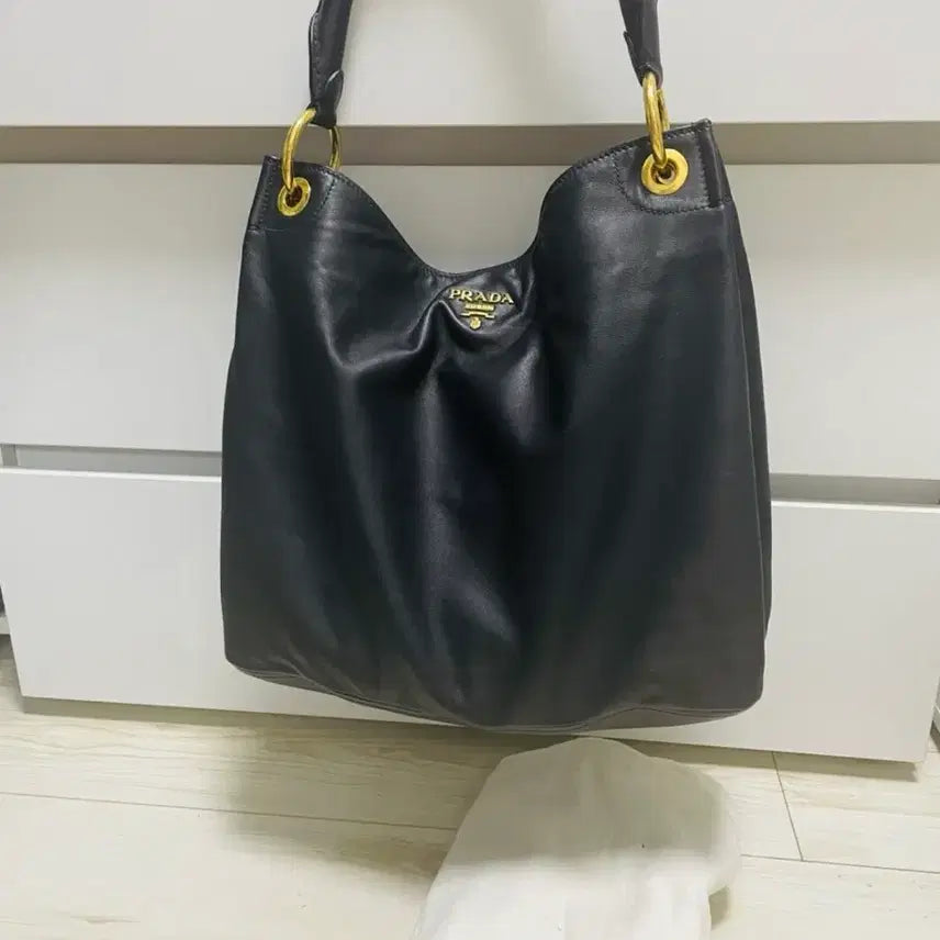 [BUNJANG] Prada Lambskin Shoulder Bag / 정) 프라다 램스킨 숄더백