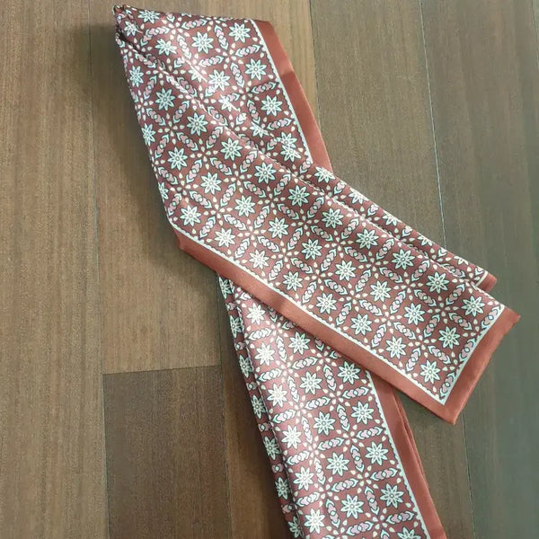 [BUNJANG] Vintage Pattern Scarf Brown / 빈티지 패턴 스카프 브라운 새상품