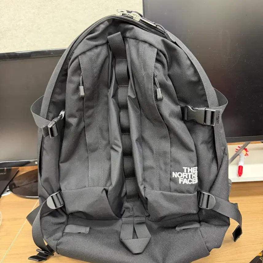 [BUNJANG] The North Face Kincaju 33L Backpack Black / 노스페이스 킨카주 백팩 블랙