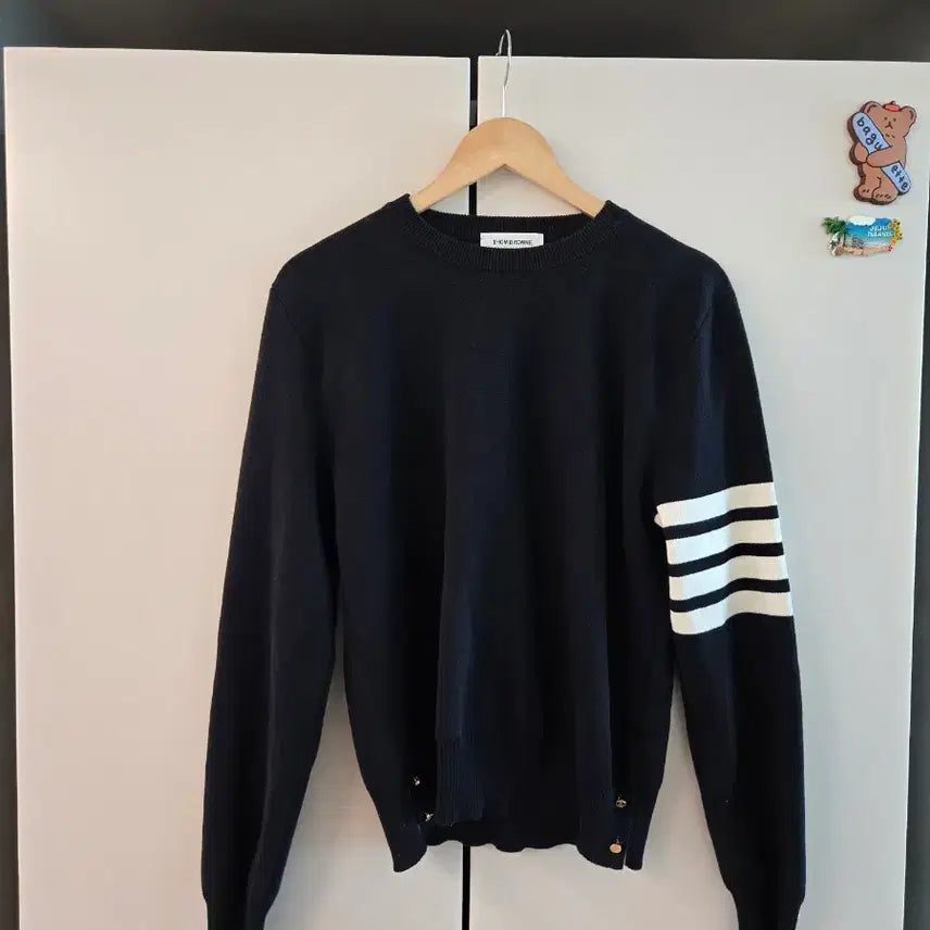 [BUNJANG] Thom Browne Milano Stitch Gold Button Knit Size 1 / [25년식/1] 톰브라운 밀라노스티치 금장 니트 1사이즈