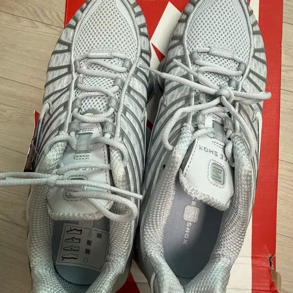 [BUNJANG] Nike Shox Pure Platinum Shoes (260) / [260] 나이키 샥스 퓨어플래티넘