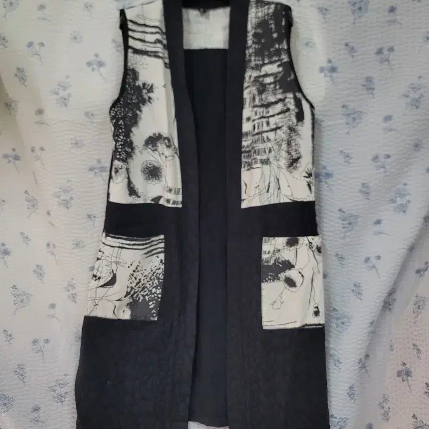 [BUNJANG] Quilted Long Vest / 퀼팅 롱조끼