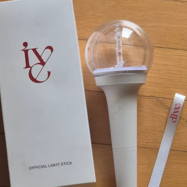 [BUNJANG] IVE Official Lightstick - Ver 1 / 아이브 공식 응원봉 아이해봉 버전 1