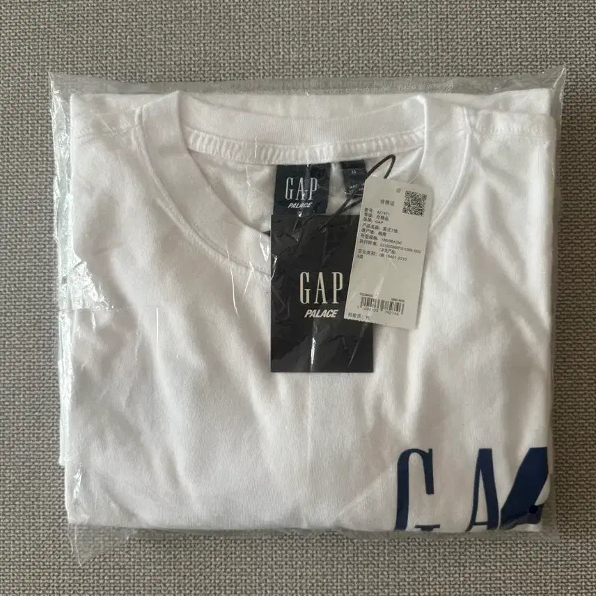 [BUNJANG] Palace x Gap 24SS T-Shirt White / 팔라스 x 갭 티셔츠 화이트 24SS 새상품