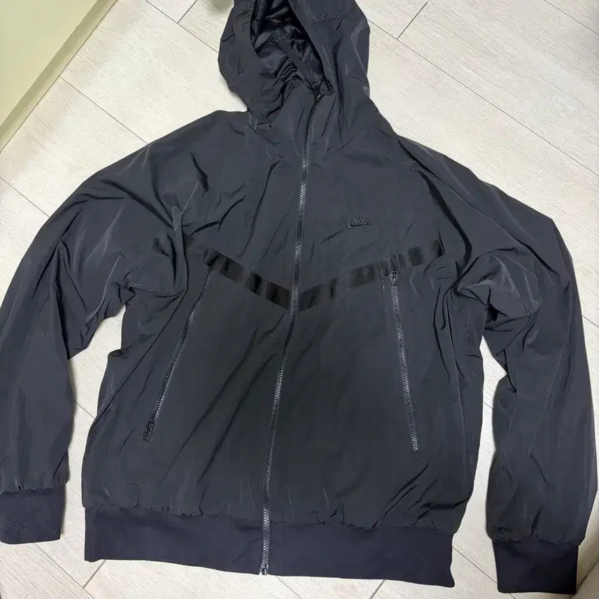 [BUNJANG] Nike Windrunner Jacket Size L / 나이키 윈드러너 바람막이 L