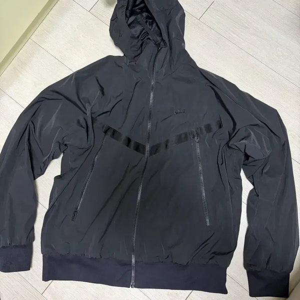 [BUNJANG] Nike Windrunner Jacket Size L / 나이키 윈드러너 바람막이 L