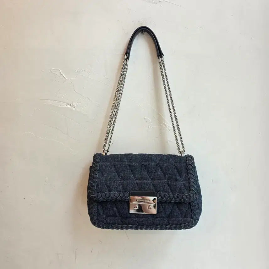 [BUNJANG] Michael Kors Denim Quilted Chain Bag / ~깨끗한 마이클코어스~데님 퀼팅 체인백