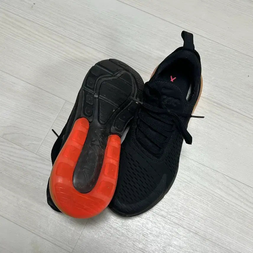 [BUNJANG] Nike Air Max 270 Black Hot Punch / 나이키  NIKE 에어맥스270 블랙 핫 펀치 265
