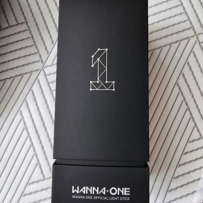[BUNJANG] Wanna One Official Light Stick 'Neobong' / 워너원 응원봉 너블봉