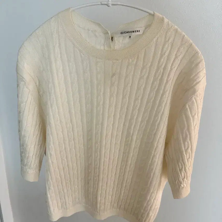 [BUNJANG] The Cashmere Cable Short Sleeve Knit / 더캐시미어 케이블 반팔니트