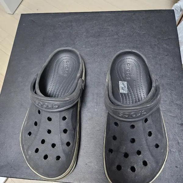 [BUNJANG] Crocs Classic Clog Black Size 240 (M6/W8) / 크록스 블랙 240 m6 w8 사이즈 상태좋음