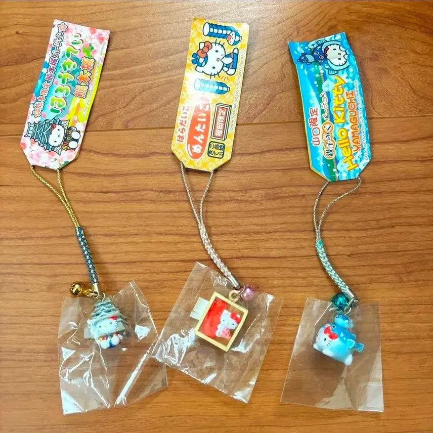 [BUNJANG] Sanrio Hello Kitty Regional Limited Strap 3-Piece Set / 2주 내 출고/산리오) 헬로키티 지역한정 스트랩 3개 세트