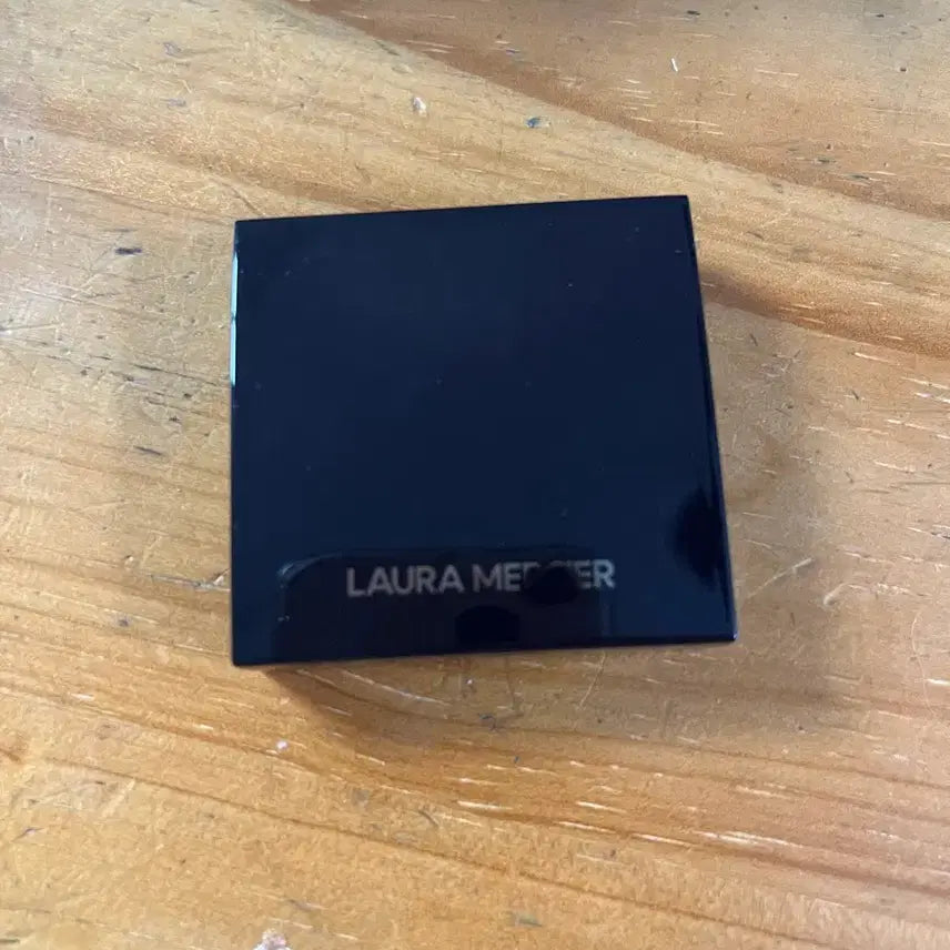 [BUNJANG] Laura Mercier Eyeshadow Guava / 로라메르시에 아이섀도우 구아바