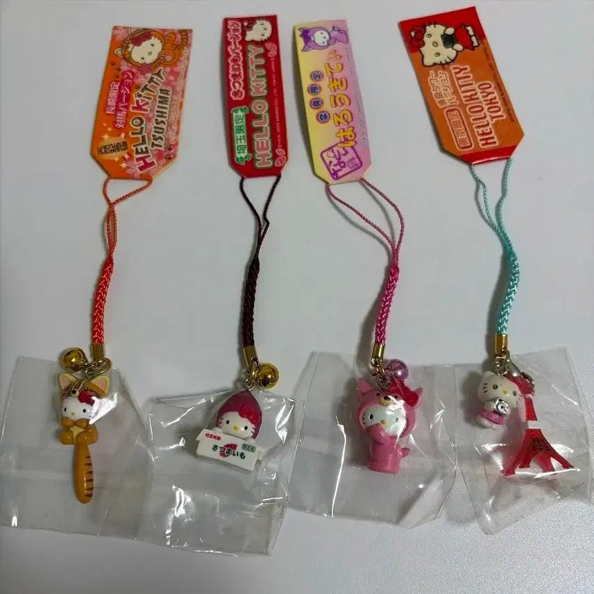 [BUNJANG] Sanrio Hello Kitty Regional Limited Strap Set / 2주 내 출고/산리오) 헬로키티 지역한정 스트랩 세트