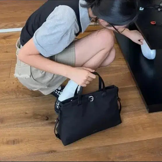 [BUNJANG] Oryany Bridget Tote Bag Black / 오야니 브리짓 토트백 블랙
