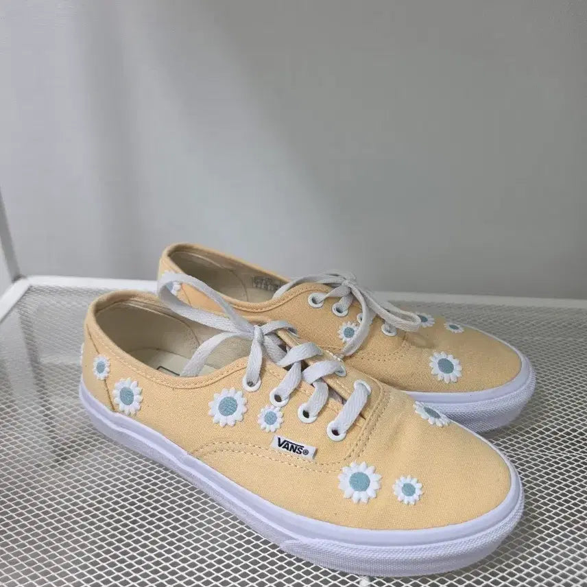 [BUNJANG] Vans Authentic Flower Yellow (230) / 230반스 어센틱 플라워 옐로우  -