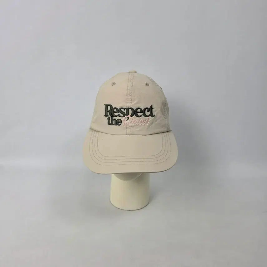 [BUNJANG] BBC Earth Ivory Embroidered Nylon Ball Cap / bbc 얼스 아이보리 자수 나일론 볼캡 free 260826