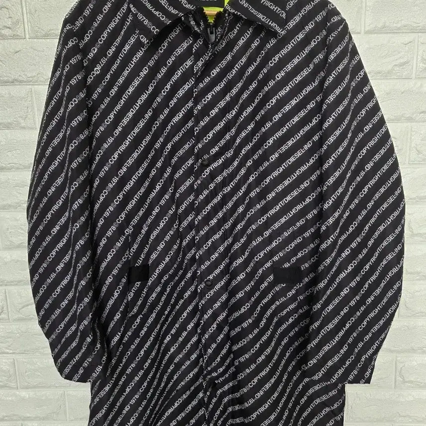 [BUNJANG] Diesel J-Bates Cotton Padded Overcoat / 디젤(DIESEL) 'J-BATES' 카피라이트 로고 중솜 오버코트(아우터)