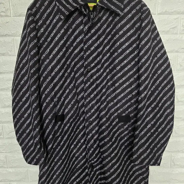 [BUNJANG] Diesel J-Bates Cotton Padded Overcoat / 디젤(DIESEL) 'J-BATES' 카피라이트 로고 중솜 오버코트(아우터)