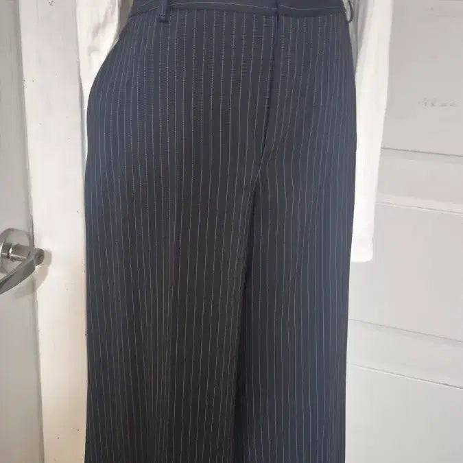 [BUNJANG] Aquascutum Stripe Wide Pants / 아쿠아스큐텀 스트라이프 와이드 팬츠
