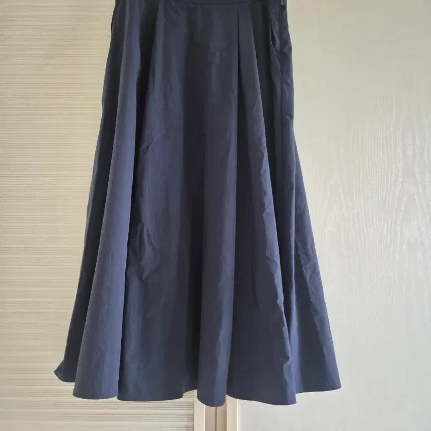 [BUNJANG] Morgan Navy Flare Skirt / 새상품) Morgan 네이비 플레어 스커트