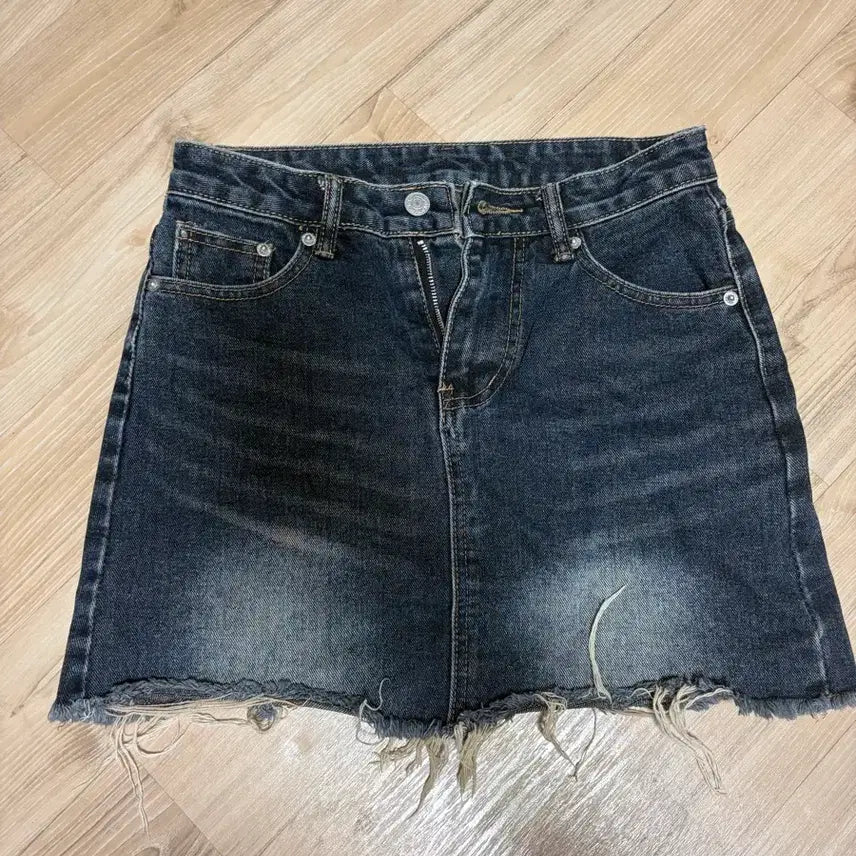 [BUNJANG] Blue Denim Cut-Out Mini Skirt / 청 데님 컷팅 스커트