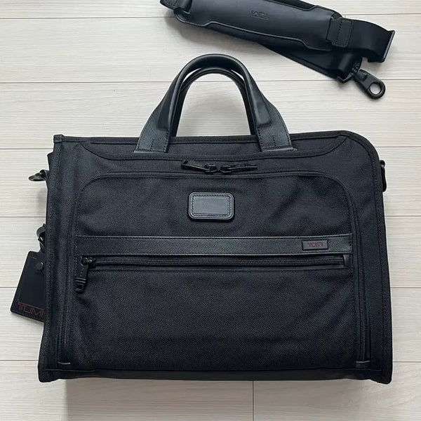 [BUNJANG] Tumi Alpha 2 Slim Deluxe Portfolio Briefcase / 투미 Tumi 알파2 슬림 디럭스 포트폴리오 26110D2 팝니다.