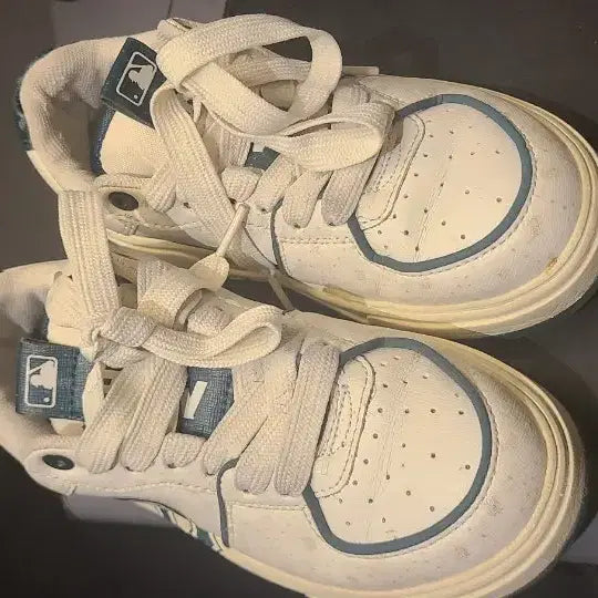 [BUNJANG] MLB White Sneakers / MLB 스니커즈 화이트