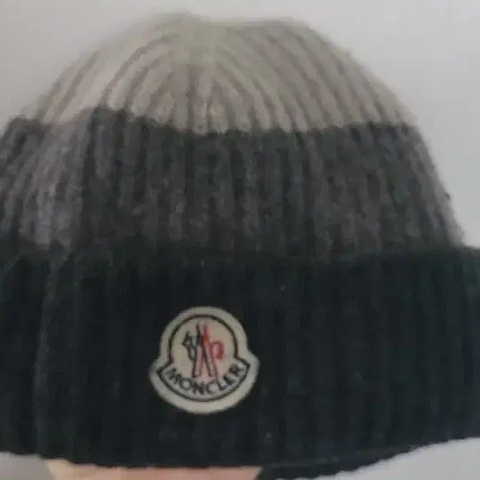 [BUNJANG] Moncler Beanie / 몽클레어 비니