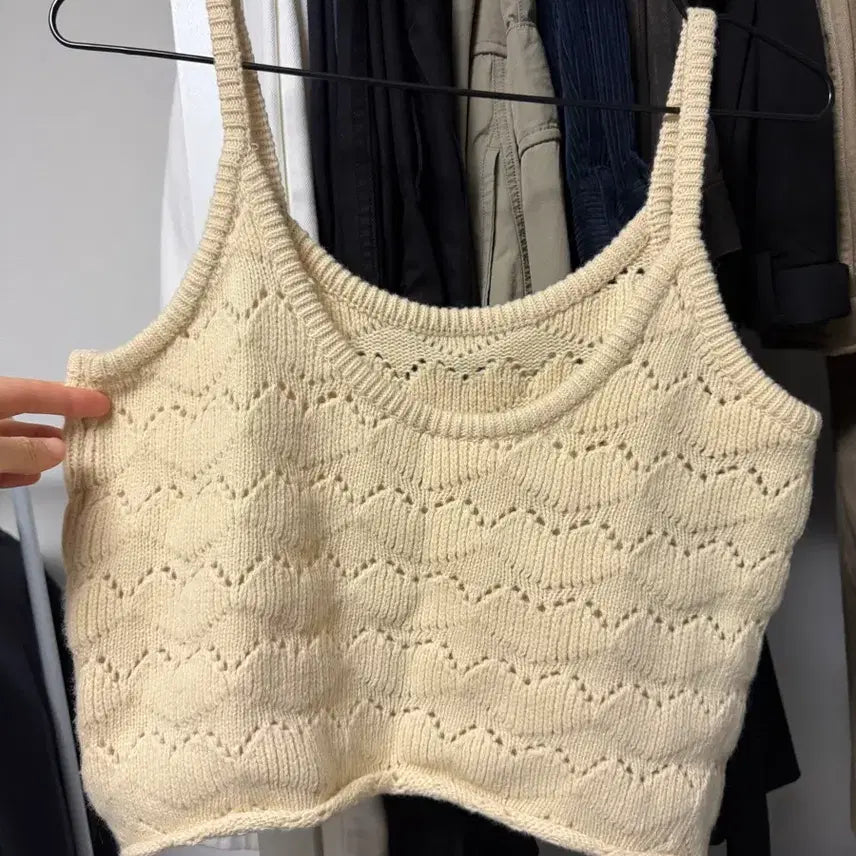 [BUNJANG] Ethos Knit Sleeveless Top / 에토스 니트 슬리브리스