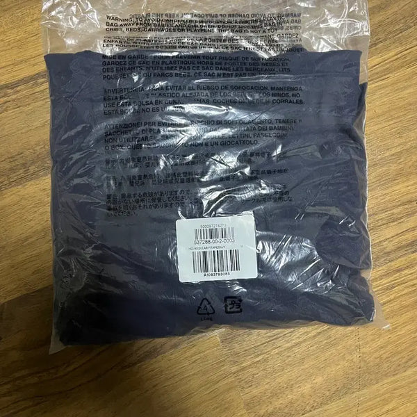 [BUNJANG] Yeezy Gap Long Sleeve Navy M / Yeezy gap 이지갭 롱슬리브(긴팔) 네이비 M 새상품
