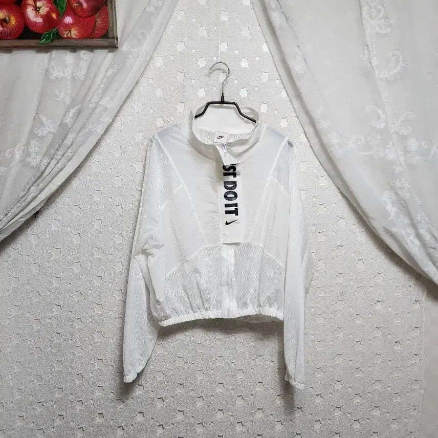 [BUNJANG] Women's White Cropped Zip-Up Jacket / 화이트 크롭 집업 여성55