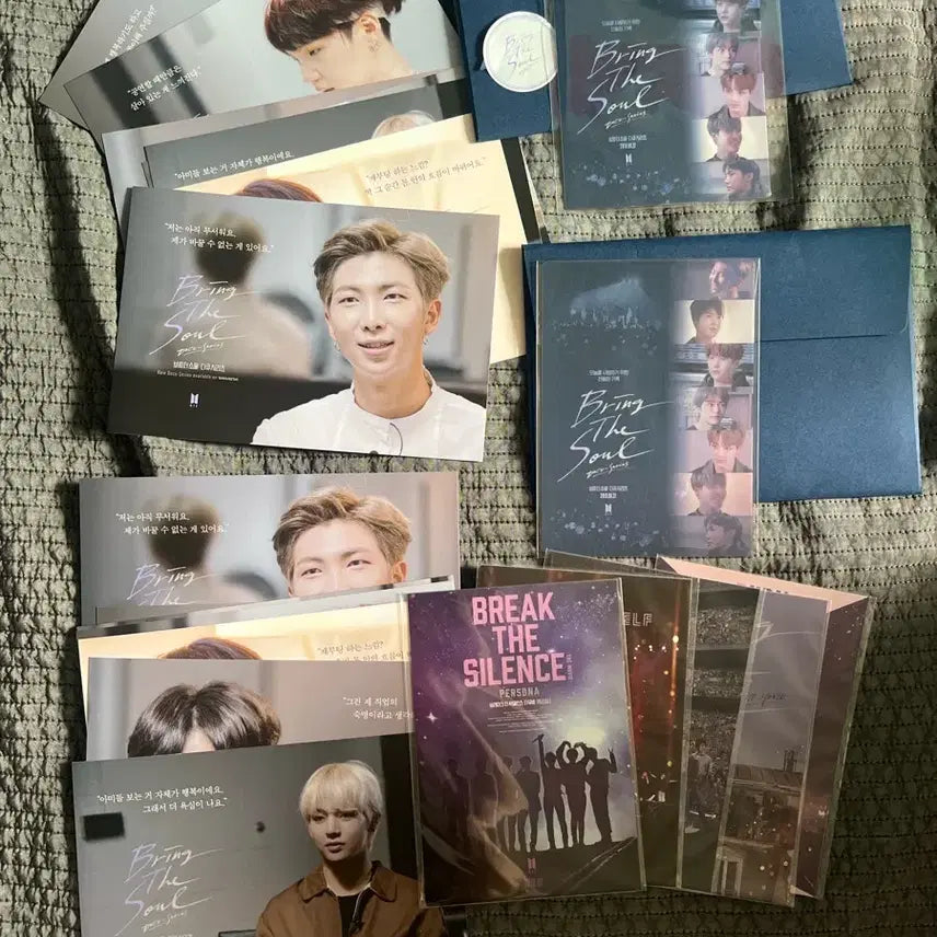 [BUNJANG] BTS Bring The Soul V Jin Lenticular & Postcard Bundle Set / 방탄 bts 브링더 소울  bring the soul2세트 뷔 v 테형+진 jin 렌티