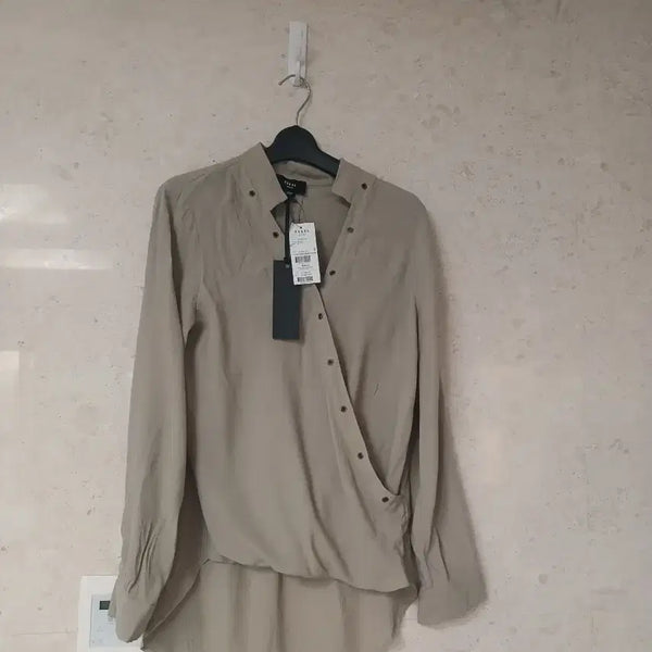 [BUNJANG] RO&DE Moss Wrap Blouse Rayon Women's New / 로앤디 누아 모스 랩 레이온 블라우스 여성 새 옷