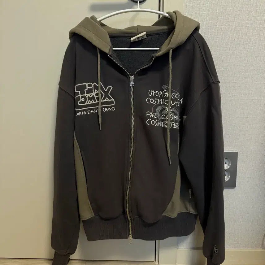 [BUNJANG] Team Comics Hooded Zip-up Jacket / 팀코믹스 후드집업