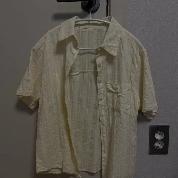 [BUNJANG] Cream Yellow Short Sleeve Shirt / 크림옐로우 반팔 셔츠