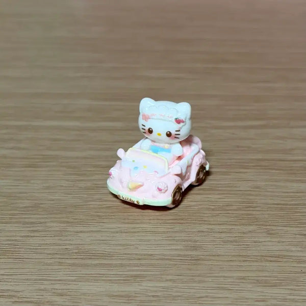 [BUNJANG] Miniature Kitty Dessert Car / 미니어쳐 키티 디저트 자동차