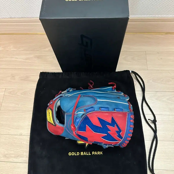 [BUNJANG] Gold Authentic Won Tae-in Model Pitcher's Glove / 골드 어센틱 원태인모델 투수글러브