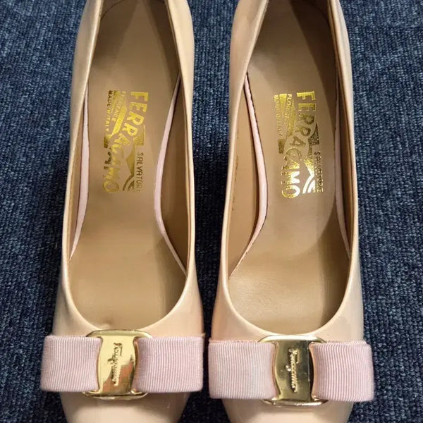 [BUNJANG] Salvatore Ferragamo Vara Pumps Beige Pink 8D / 페라가모 바라 펌프스 베이지핑크 8D