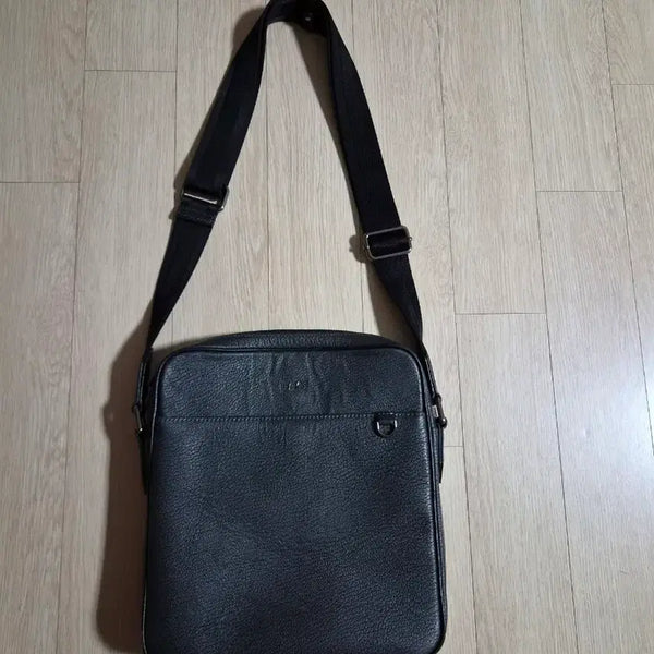 [BUNJANG] Daks Men's Crossbody Bag Charcoal / 닥스 남자 크로스백