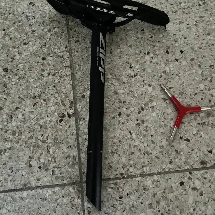 [BUNJANG] ZIPP Service Course Seatpost 27.2mm / 개급처 짚 서비스코스 싯포 판/교