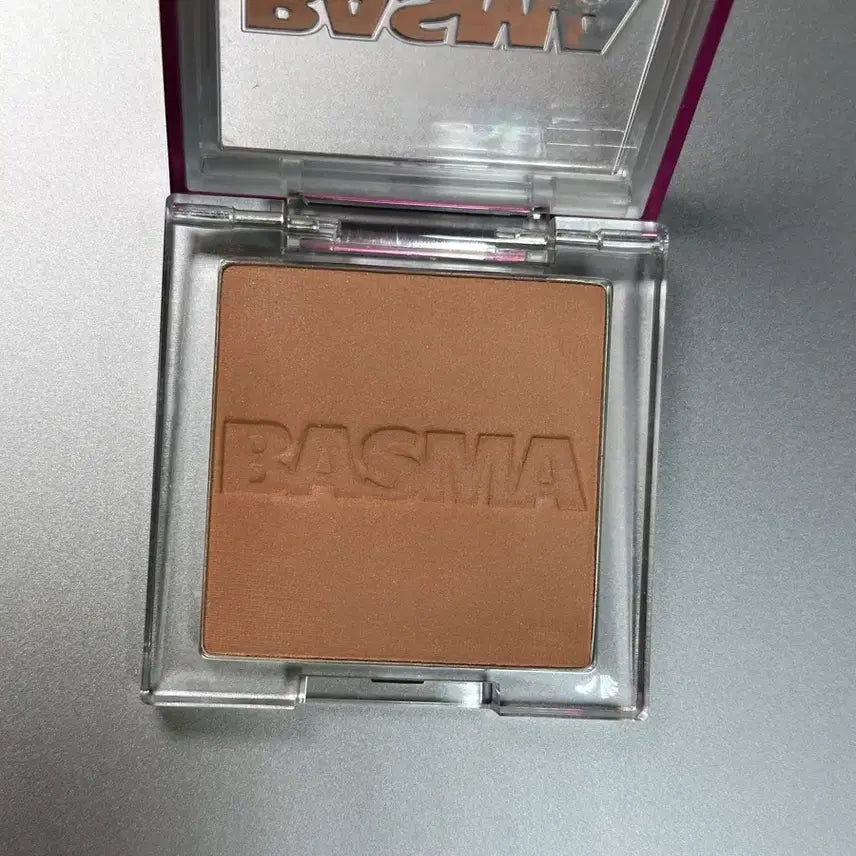 [BUNJANG] Sephora Fenty Beauty Bronzer - Medium (Tan) / (가격내림 x) 세포라 브론저 바스마 뷰티 미디움 (탠) 태닝메이크업