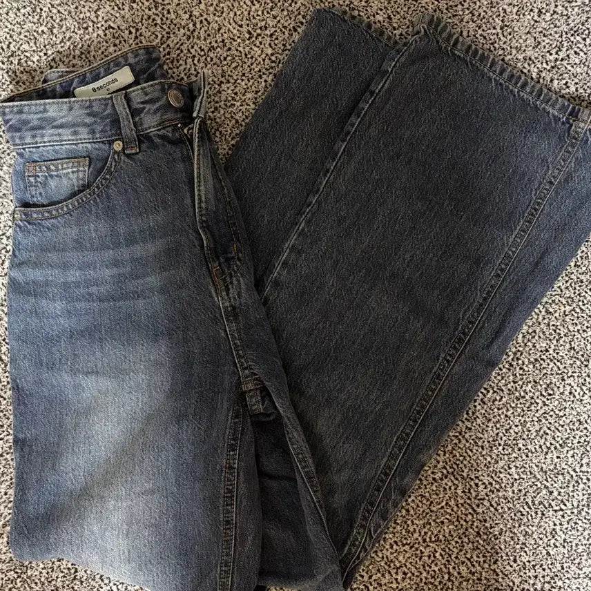 [BUNJANG] 8 Seconds Bootcut Flare Denim Jeans Medium Wash / 에잇세컨즈 부츠컷 / 플레어 데님 청바지 중청