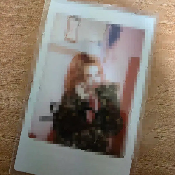 [BUNJANG] ODD YOUTH Maya Signed Polaroid / 오드유스 마야 싸인 폴라