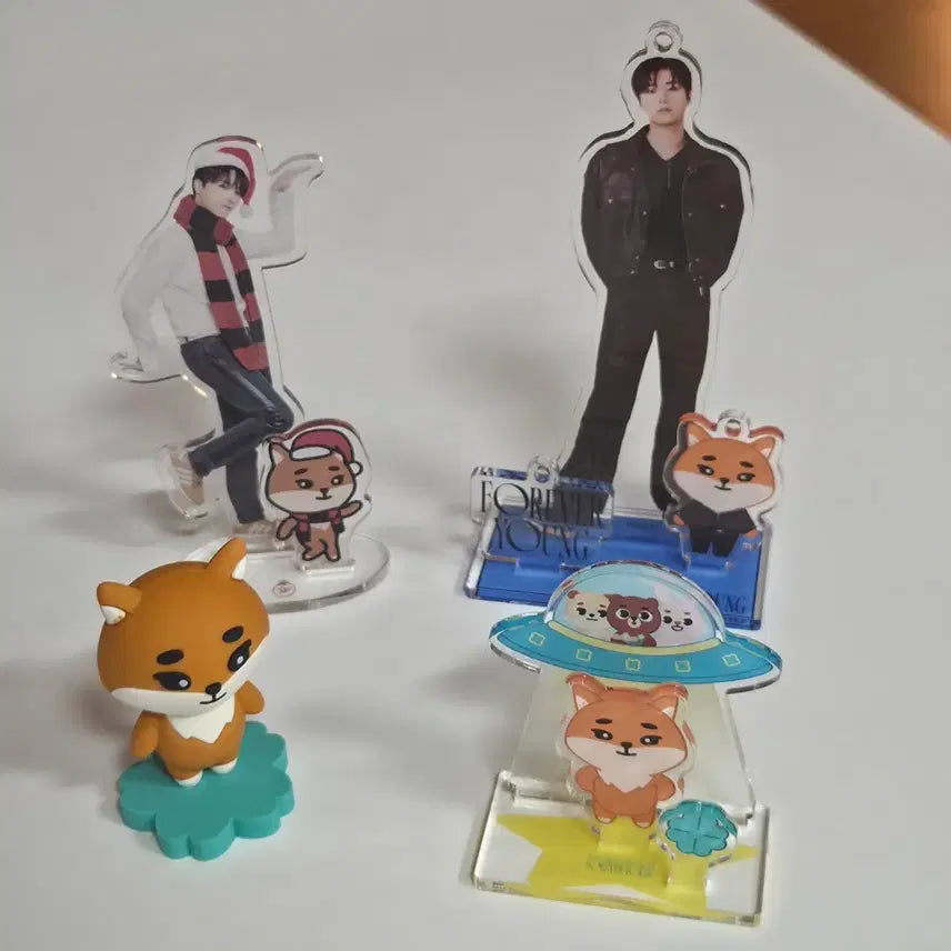 [BUNJANG] DAY6 Young K Acrylic Stand Figure Bundle Set / 데이식스 영케이 아크릴스탠드 피규어 일괄