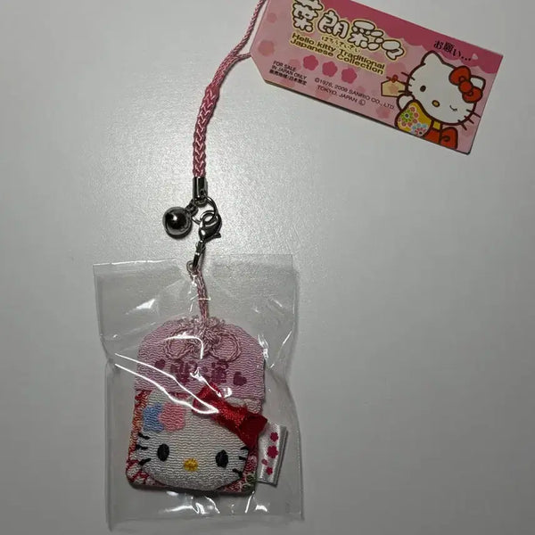 [BUNJANG] Hello Kitty Omamori Charm Strap Keychain / 헬로키티 오마모리 부적 스트랩 키링